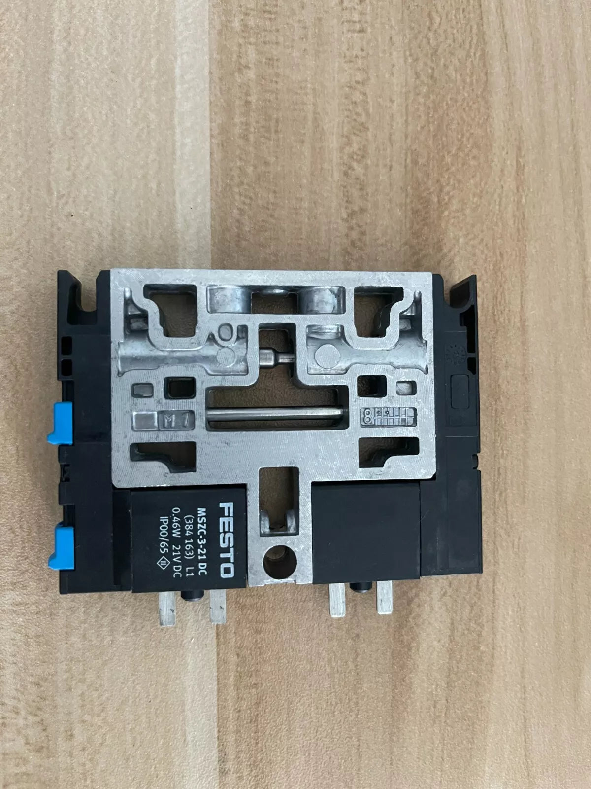 1PC Festo CPV10-M1H-5JS-M7 161415 Solenoid Valve - XG eqpt