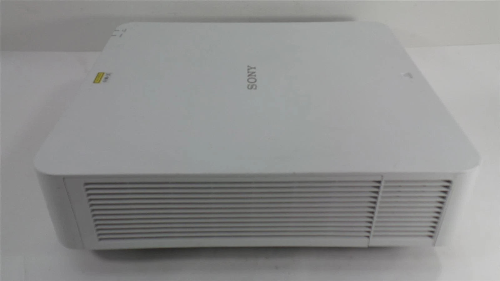 Sony VPL-FHZ60 WUXGA Laser Light Source Projector - Light Timer : 1250 Hours