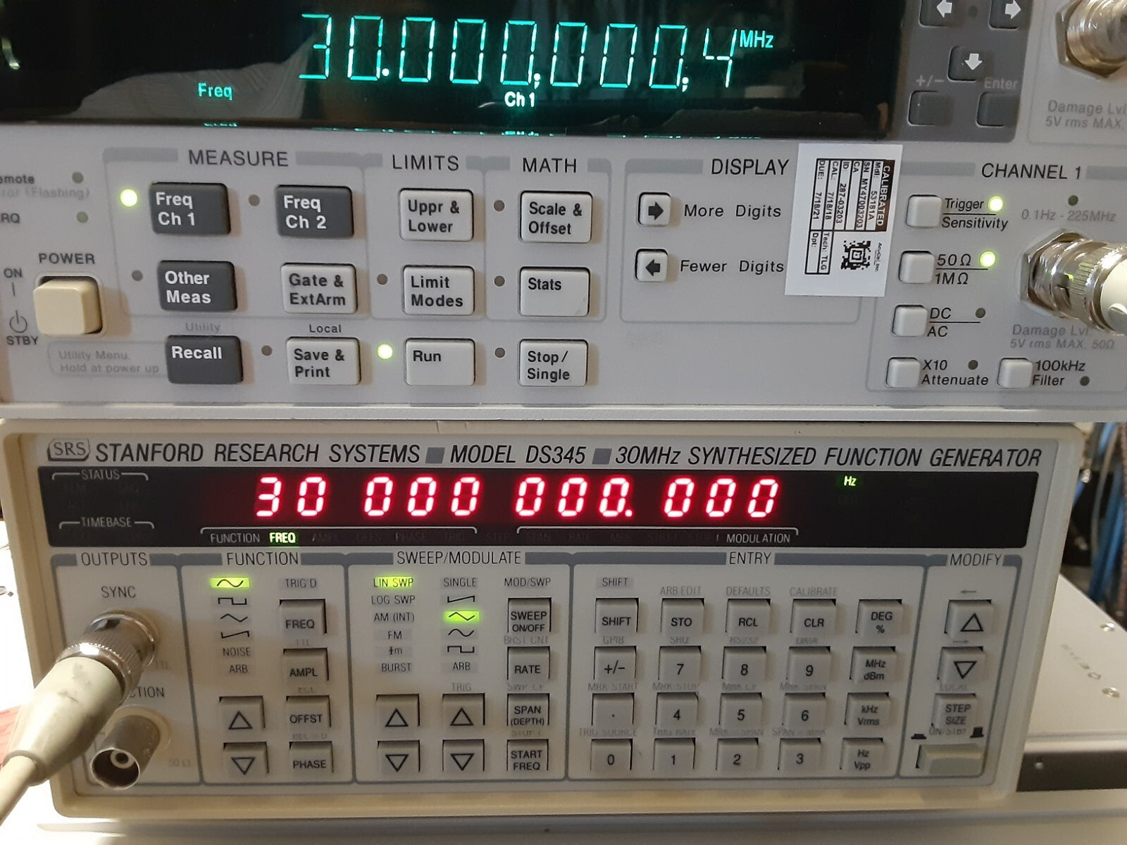 30MHz Synthesized Waveform Generator