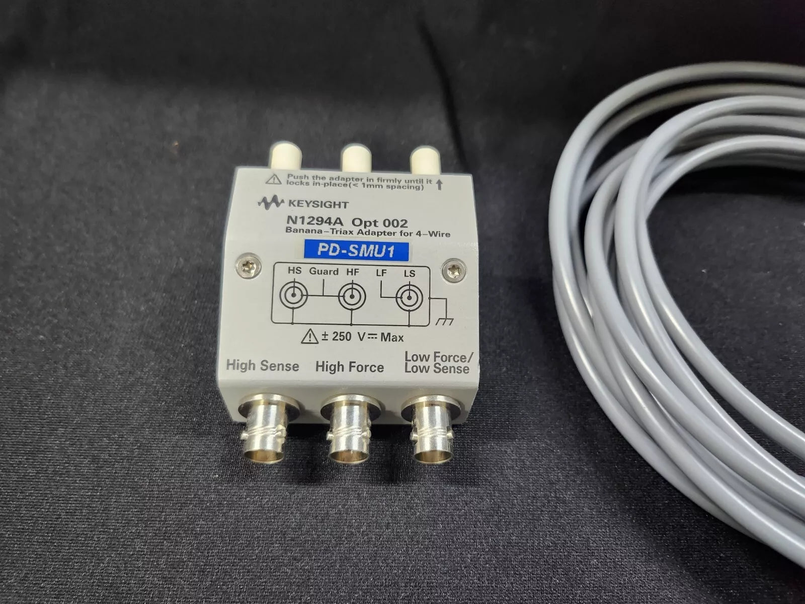 Keysight N1294A Opt 002 Banana - Triax Adapter with 3 Triax Cable (1082)