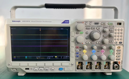 1PCS Tektronix MDO3014 Mixed Domain Oscilloscope, 4CH, 100 MHz, 2.5 GS/s
