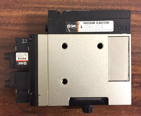 SMC ZM131H Vacuum Ejector with 2 SMC VJ114 Vacuum Solenoids 24VDC