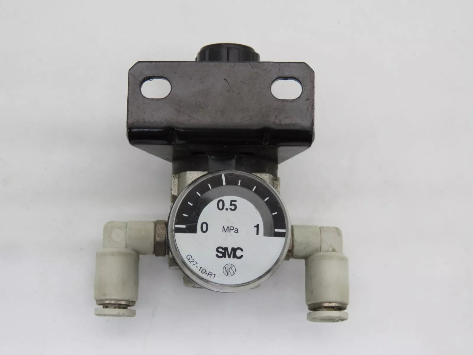 SMC AR10-M5BG Pneumatic Regulator Series AR