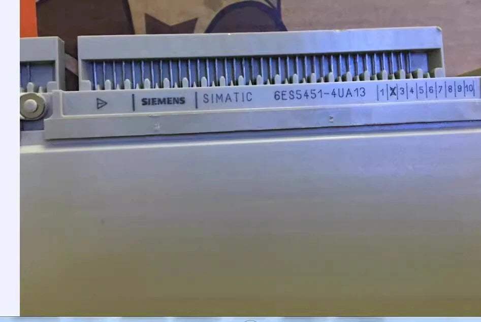 Siemens 6ES5451-4UA13 PLC Module