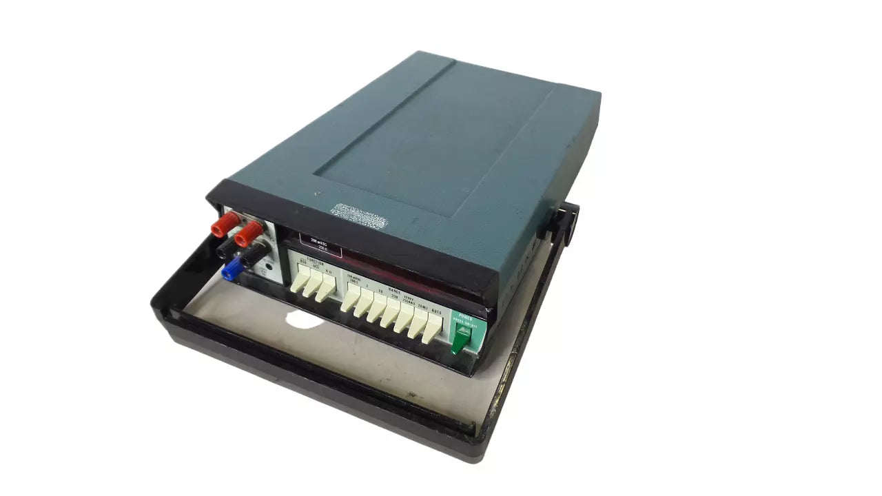 FLUKE 8800A Digital Multimeter 