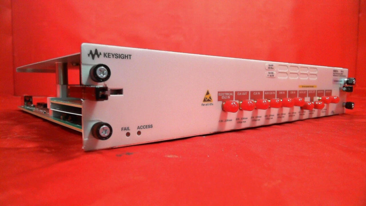 HP Agilent Keysight M8061A-001-004 Multiplexer 2:1 with De-Emphasis 32 Gb/s