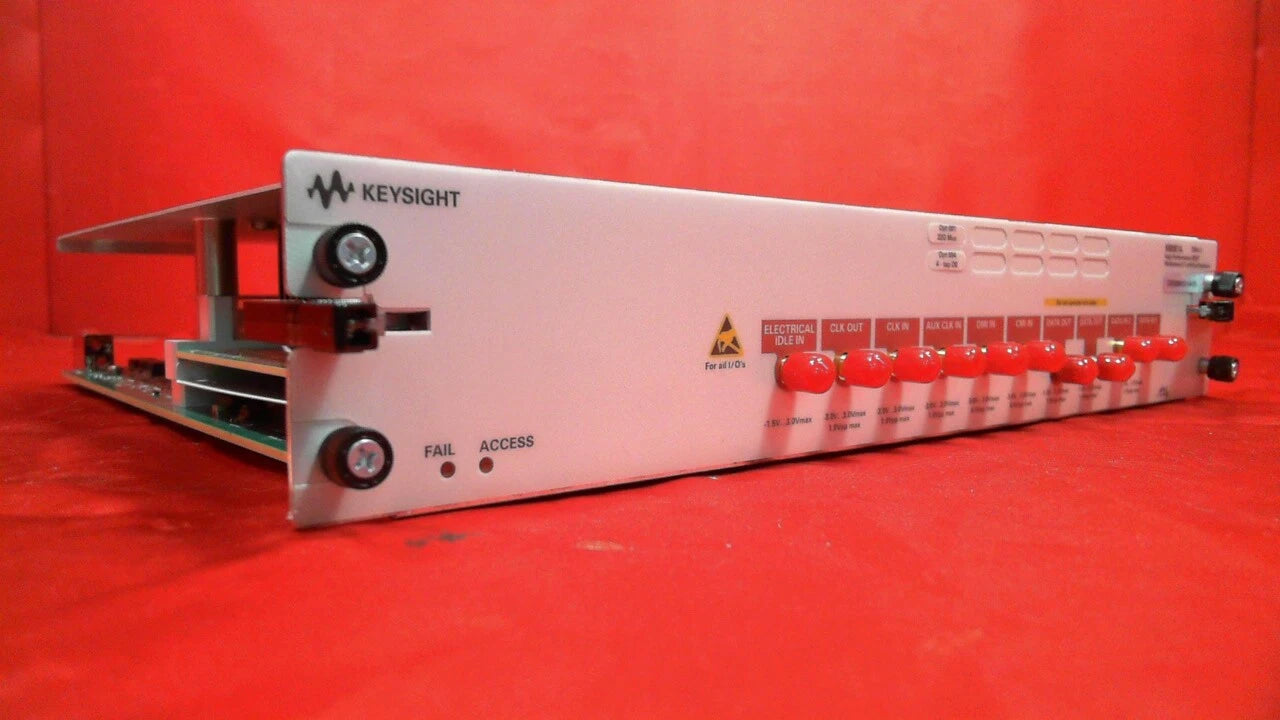 HP Agilent Keysight M8061A-001-004 Multiplexer 2:1 with De-Emphasis 32 Gb/s