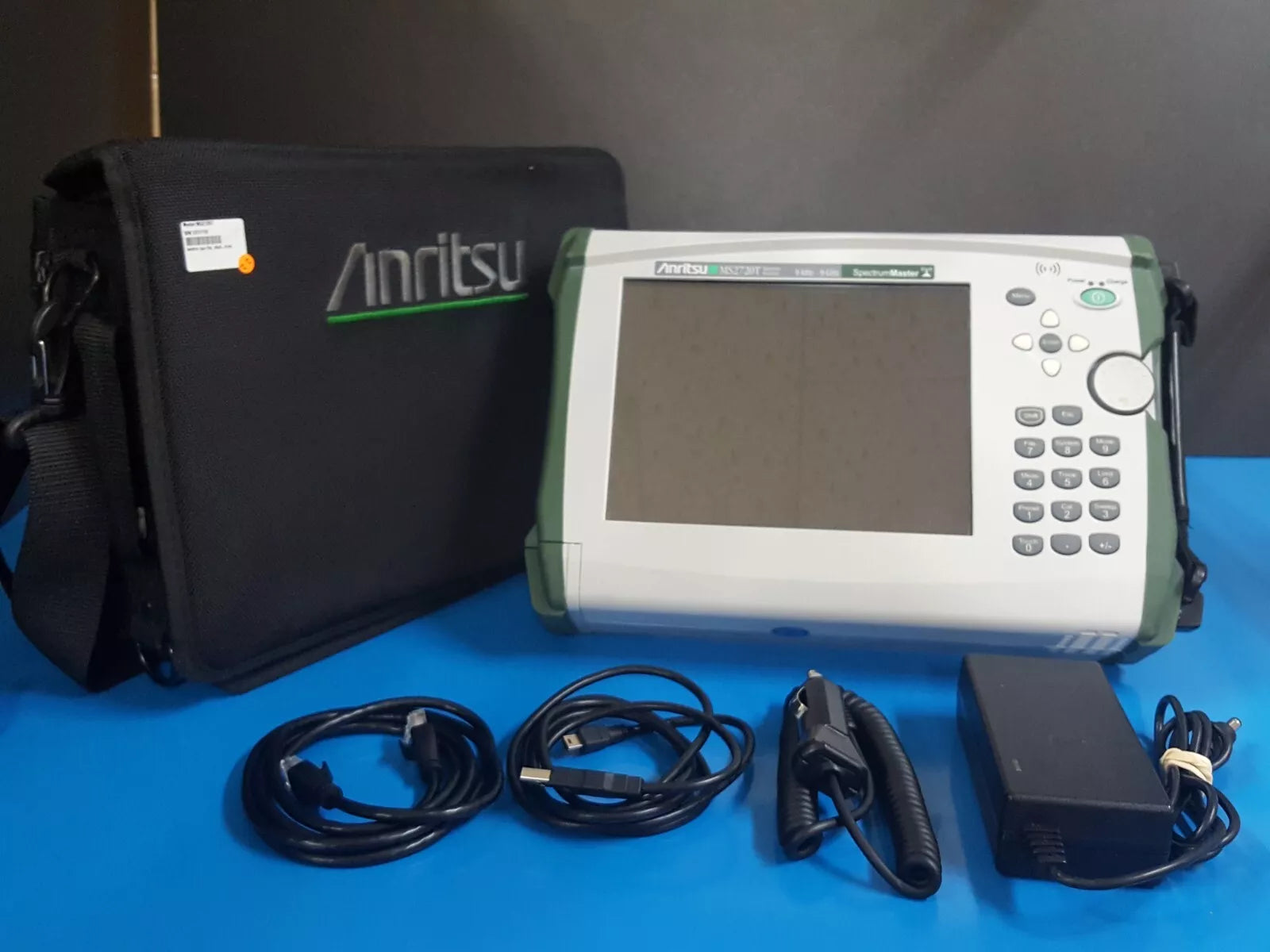 Anritsu MS2720T SpectrumMaster 9kHz-9GHz W/Opt. 709 025 (7112)