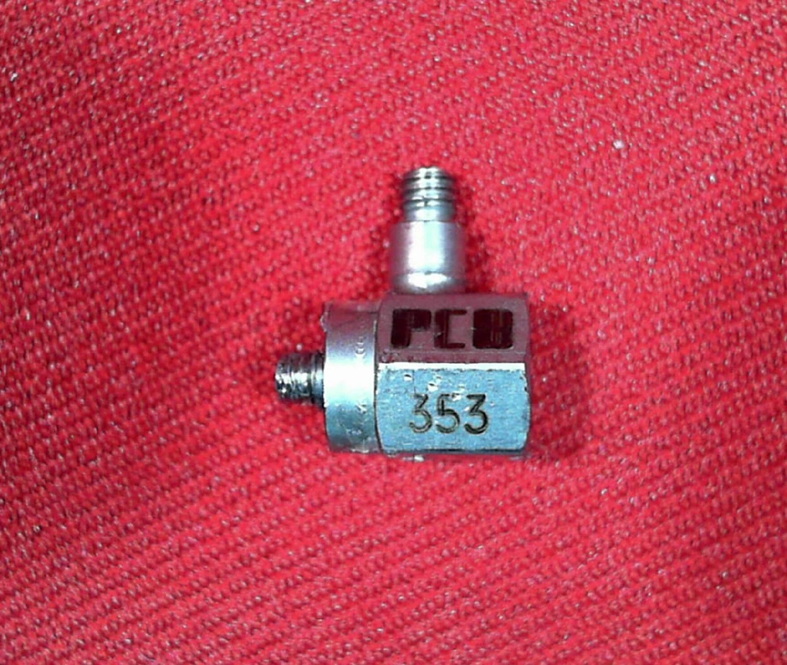 PCB 353A15 8.70 mV/G Accelerometer