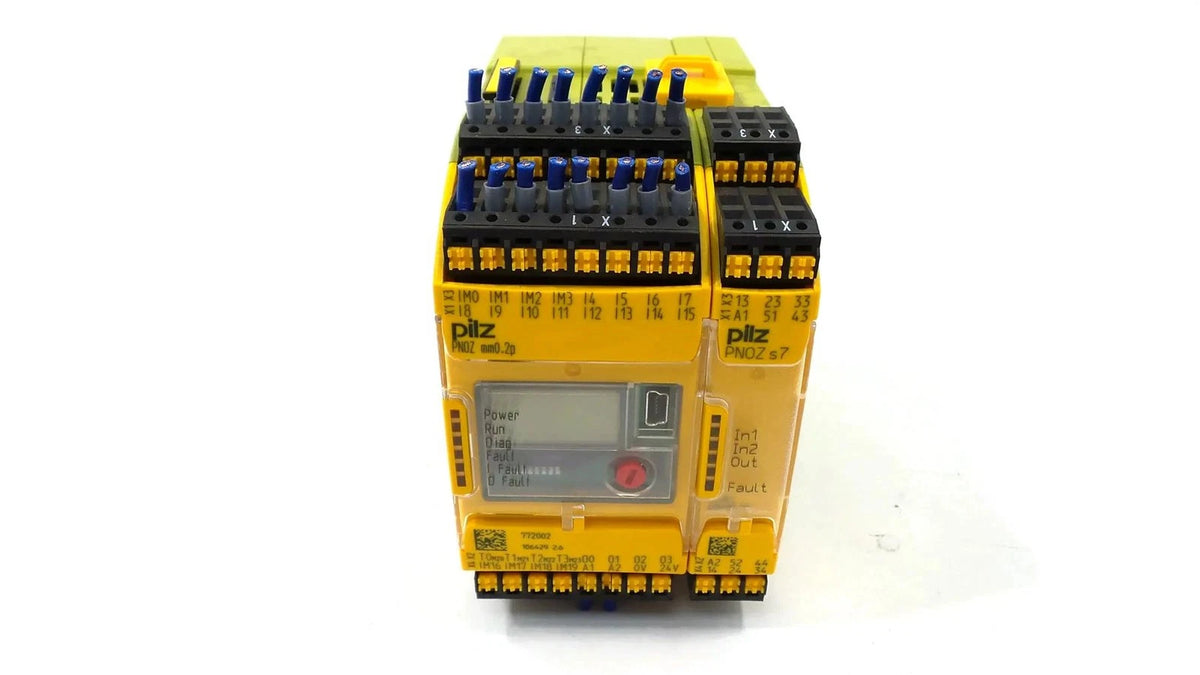 PILZ PNOZ mm0.2P 772002 Safety Relay + Pilz PNOZ S7 C
