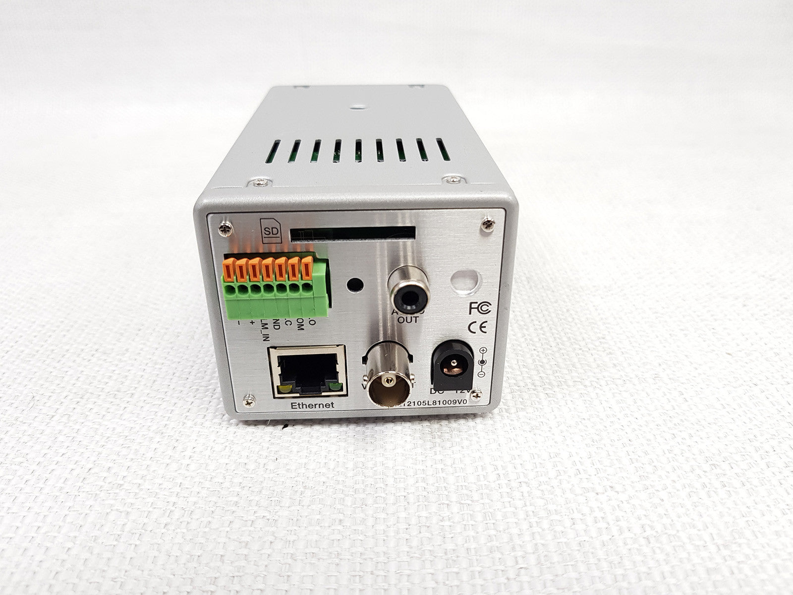 HLC-81AD/P PAL H.264 1/3.2” CMOS (2 Megapixels) by Hikvision