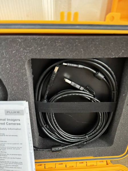 FLUKE TI480PRO IR Camera 60Hz, 640 x 480 Resolution, 2 Batteries with Charger & Case