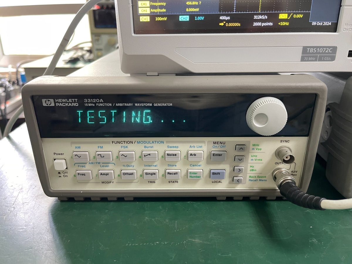 HP Agilent 33120A 15 MHz Function / Arbitrary Waveform Generator _9596 - XG eqpt