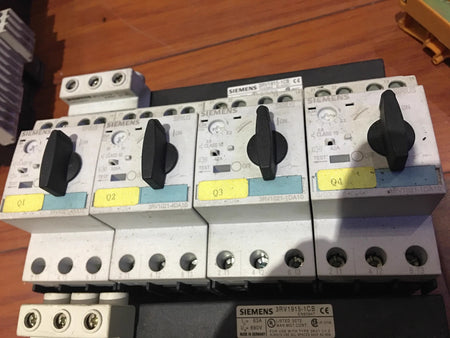 Siemens 3RV1021-4DA10 Circuit Breaker: 10 Amps, 3 Poles, Motor Protection