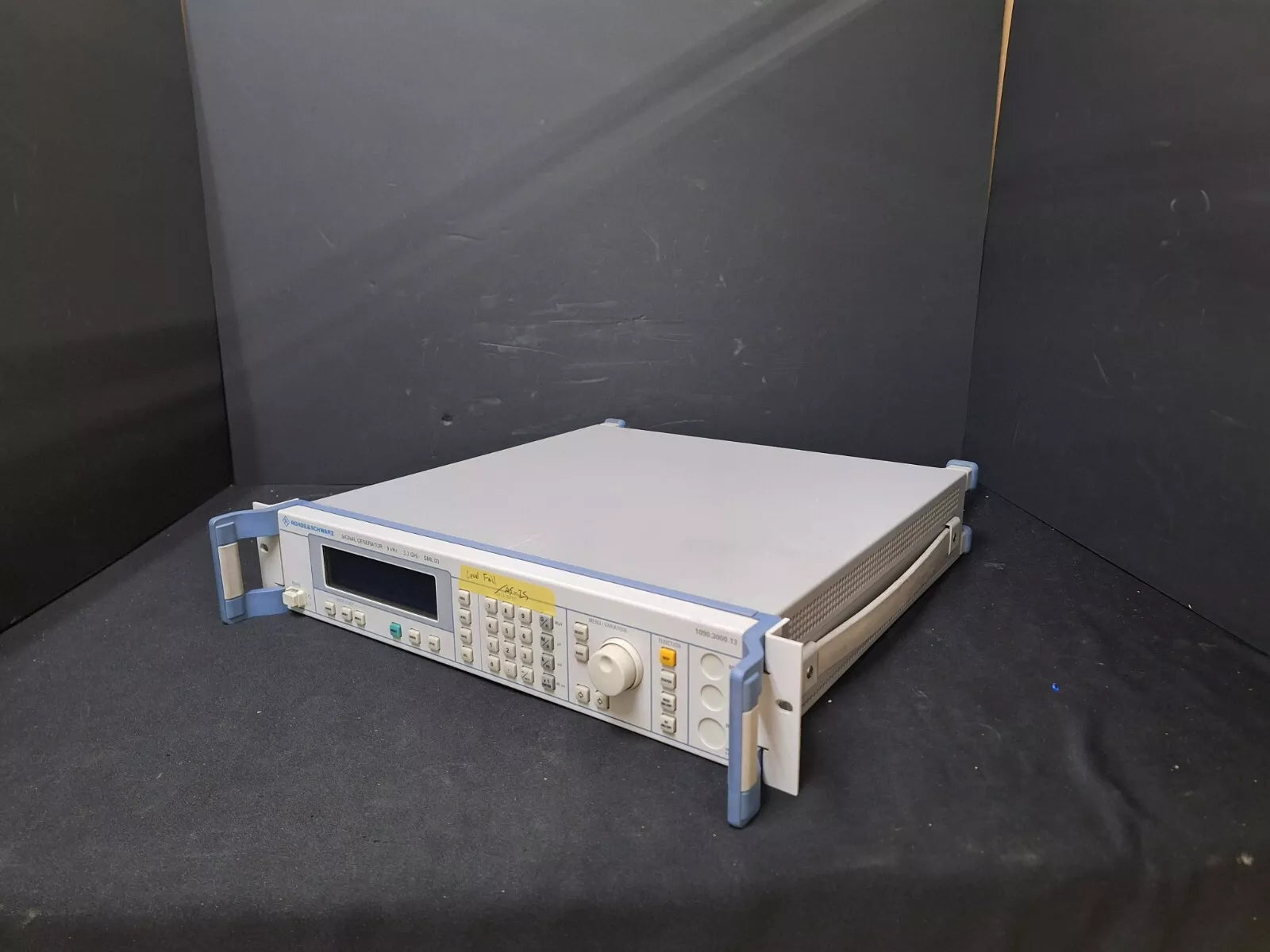 R&S SML03 Signal Generator 9kHz to 3.3GHz with Opt B1 B3 B19 As-is (1322)