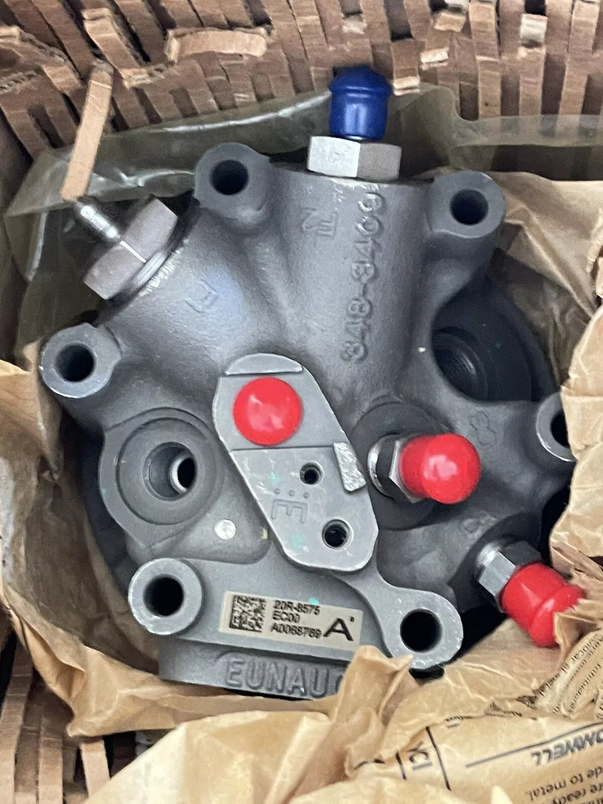 CAT 20R-8575 Cat Reman Combustion Head (FACTORY SEALED)