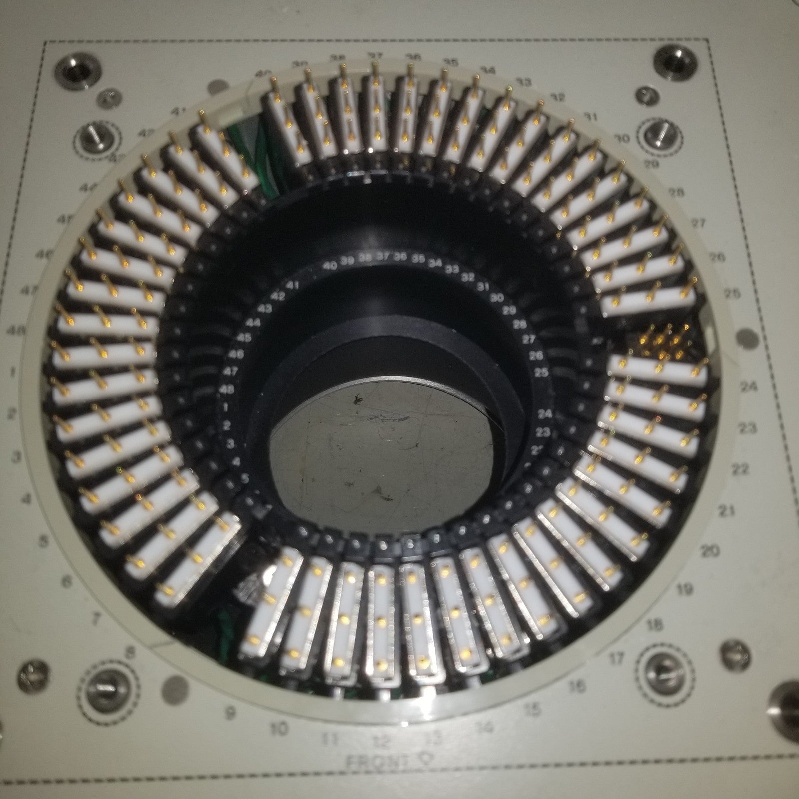 HP 4085B Switching Matrix for 4062C System