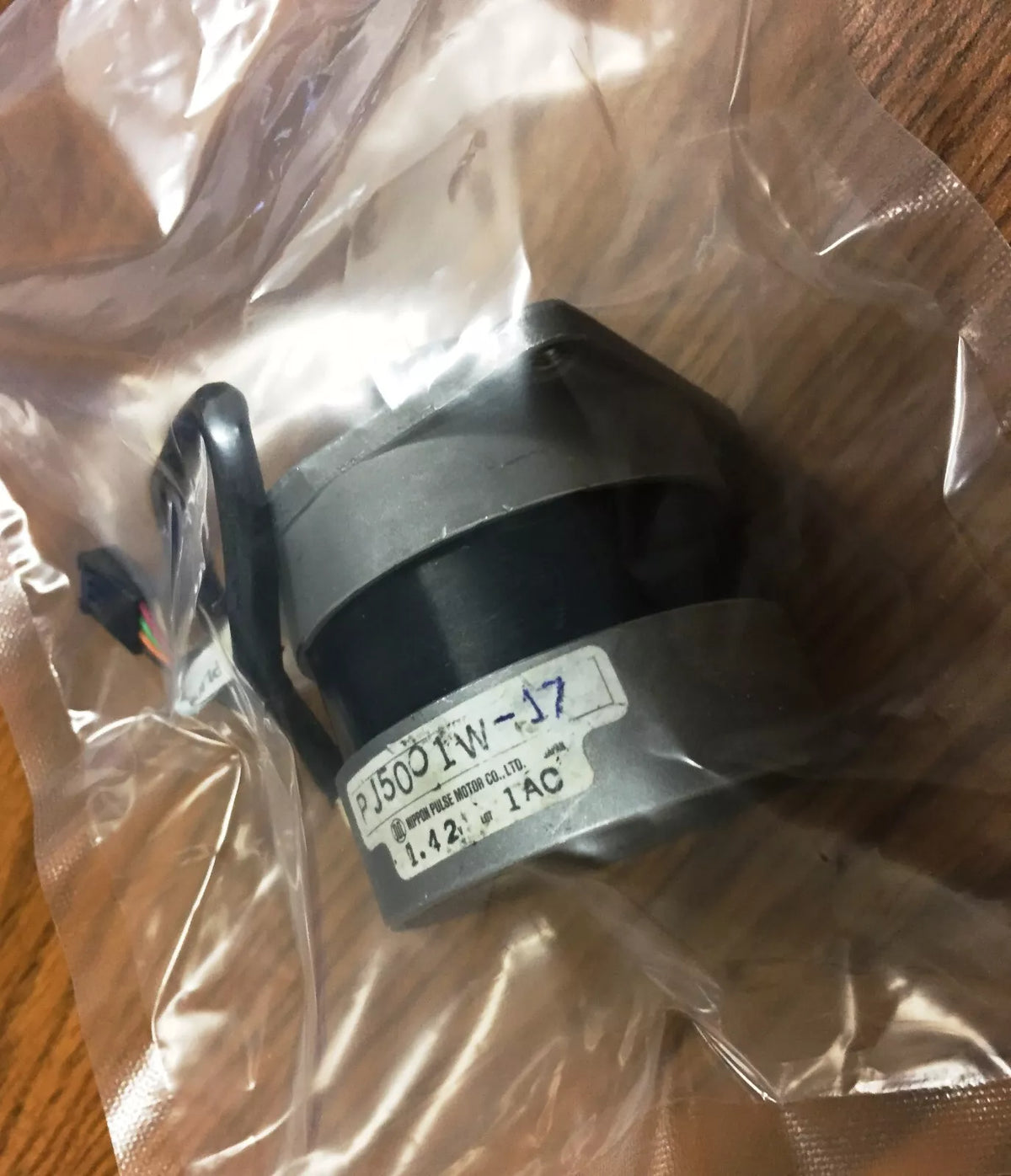 Nippon Pulse Motor PJ5001W-17 Stepper Motor