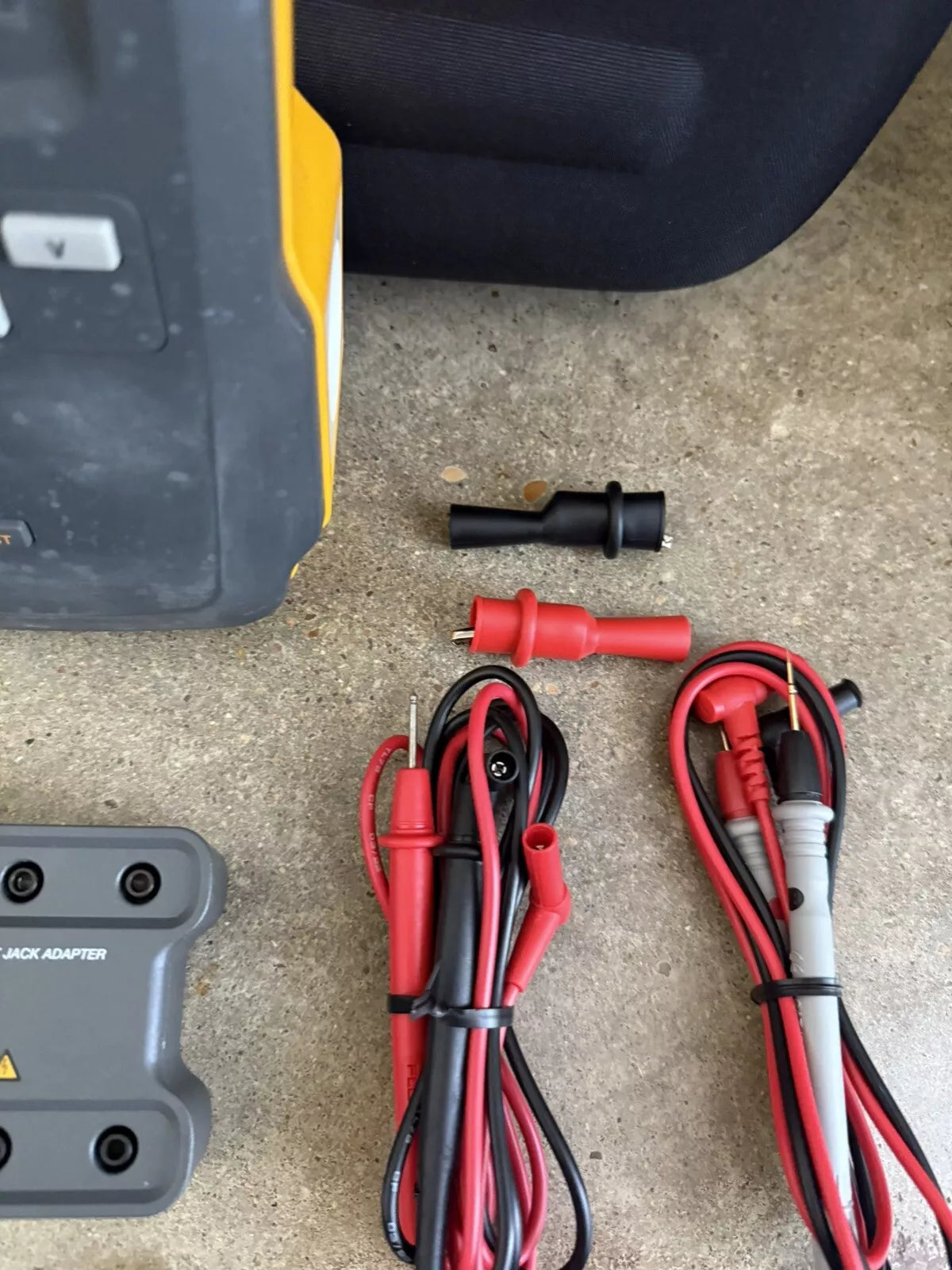 FLUKE ESA615 EU 230V Electrical Safety Analyzer (Tested)
