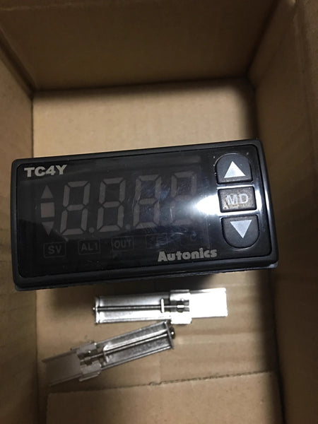 TC4Y-14R Temperature Controller with LCD Display