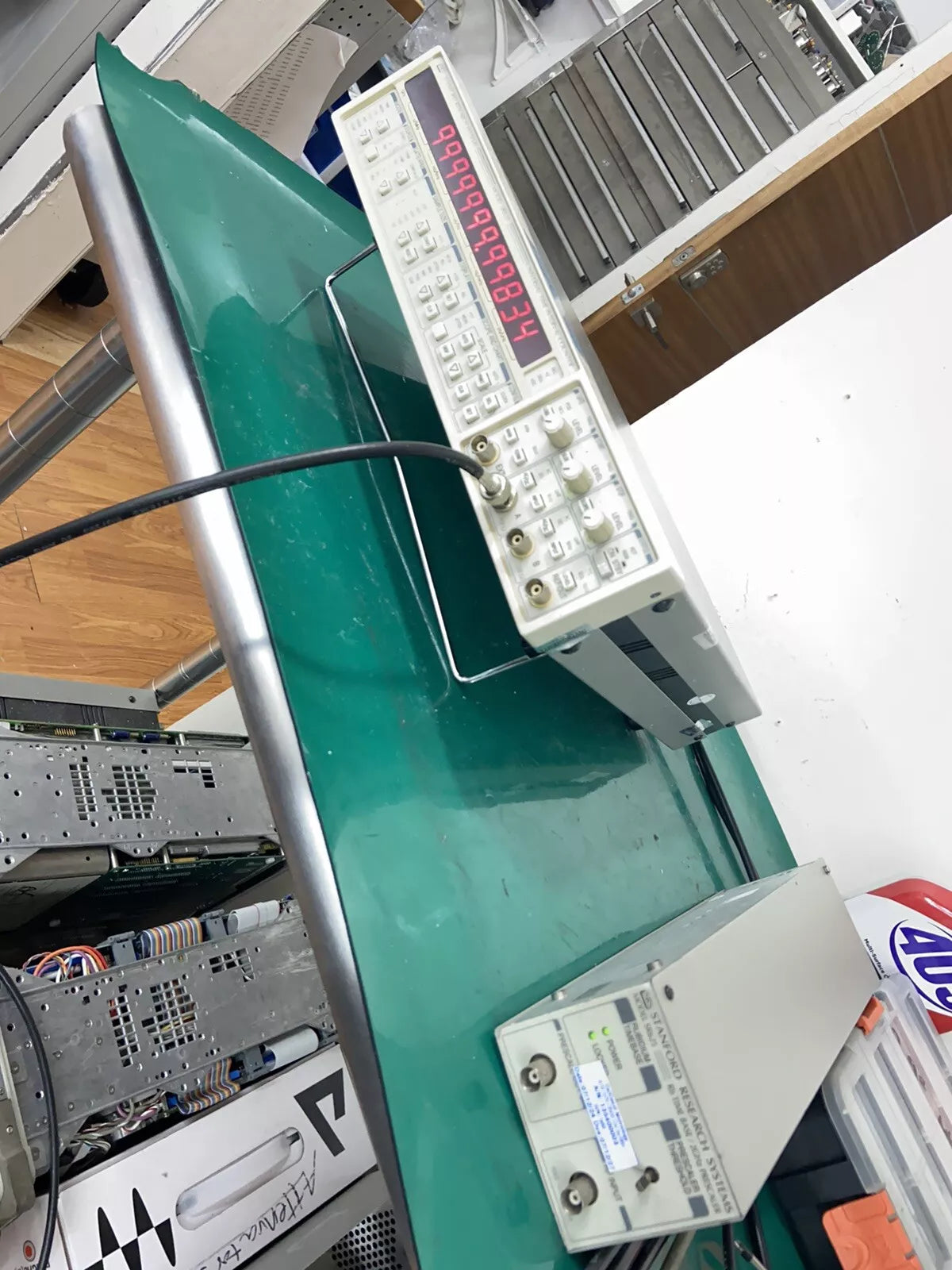 SRS Stanford Research SR620 12 Digit Frequency Counter 1.3 GHz 25 ps with Opt 01