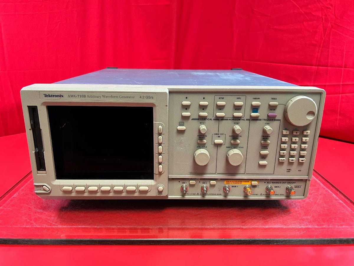 Tektronix AWG710B Opt. 01, 02 Arbitrary Waveform Generator J30455