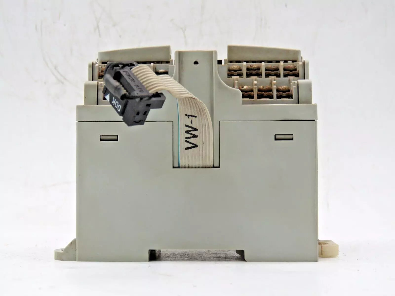 Allen Bradley 1769-OW16 MicroLogix 1200 Relay Output Module Ser A