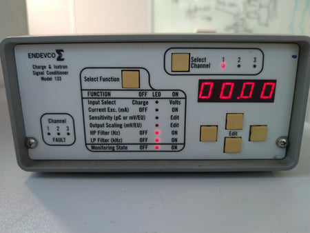 Endevco Charge & Isotron Signal Conditioner model 133 - XG eqpt