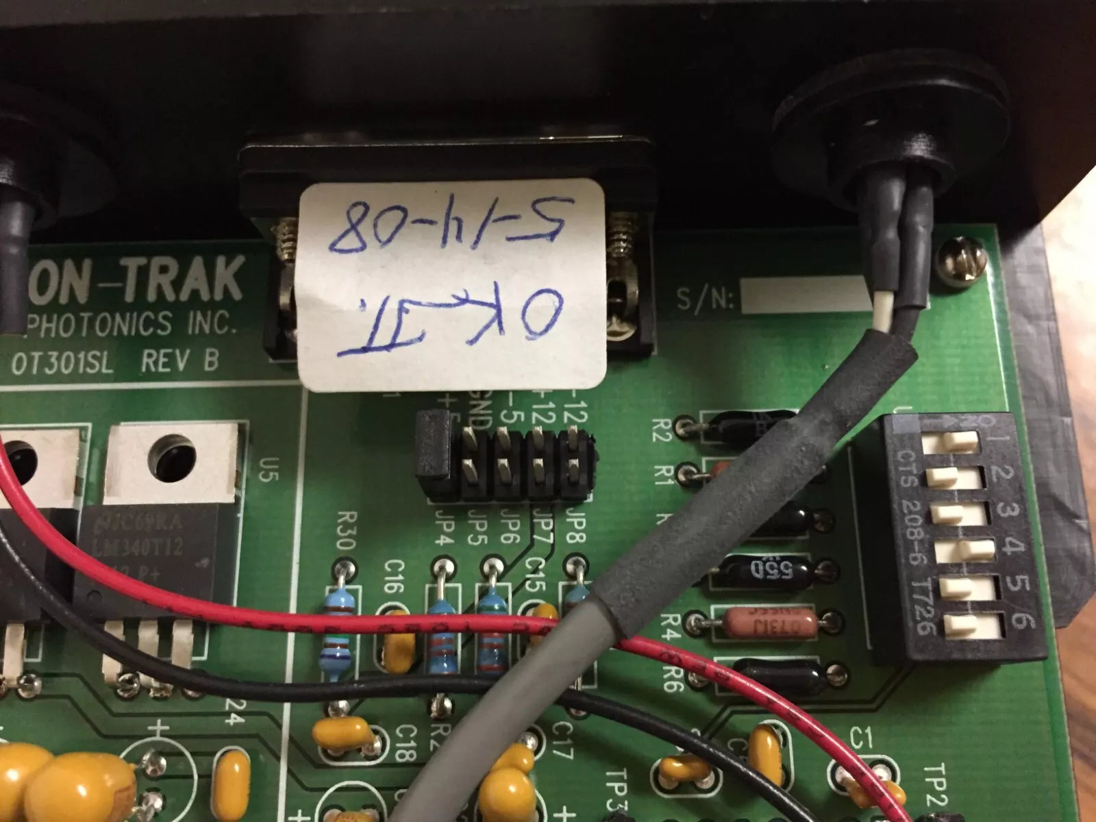 On-Trak OT-301SL Position Sensing Amplifier with Camera & SCA814 Servo Controlled