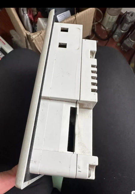 AV6 642-0AA11-0AX1: High-quality Industrial Control Panel for Automation Systems
