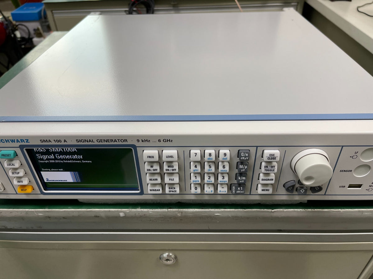 Rohde &amp; Schwarz SMA100A 9kHz - 6GHz Analog Signal Generator _ 103071-aV