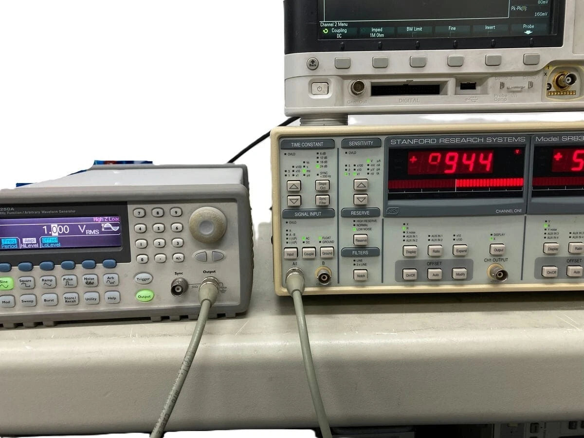 Stanford Research SR830 DSP Lock-In Amplifier