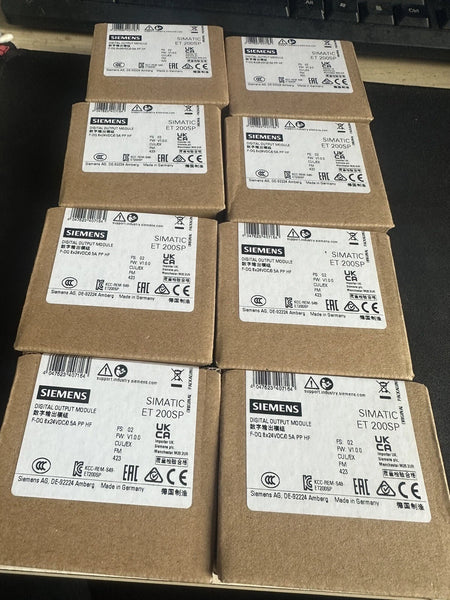 Siemens 6ES7 136-6DC00-0CA0 Factory Sealed 6ES7136-6DC00-0CA0 New In Box