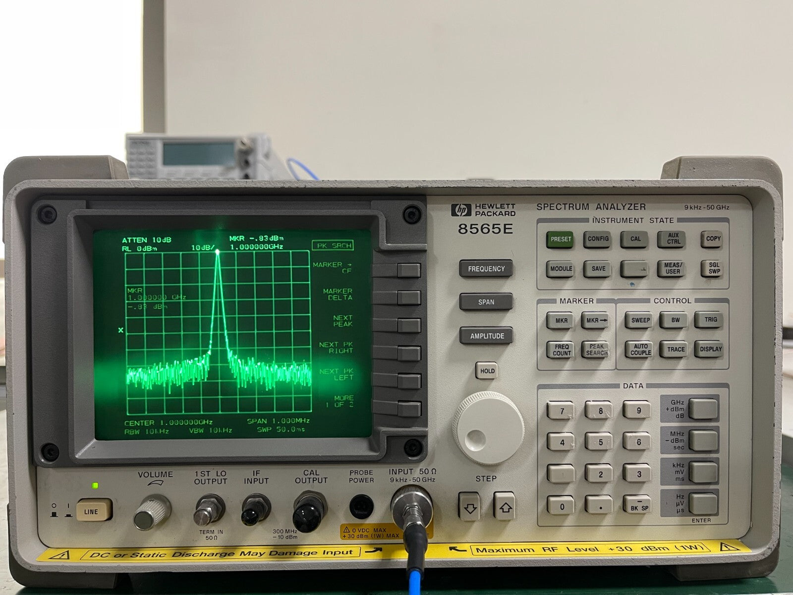 Agilent Keysight 8565E 9KHz - 50GHz Spectrum Analyzer w/ 85620A module_1299 - XG eqpt