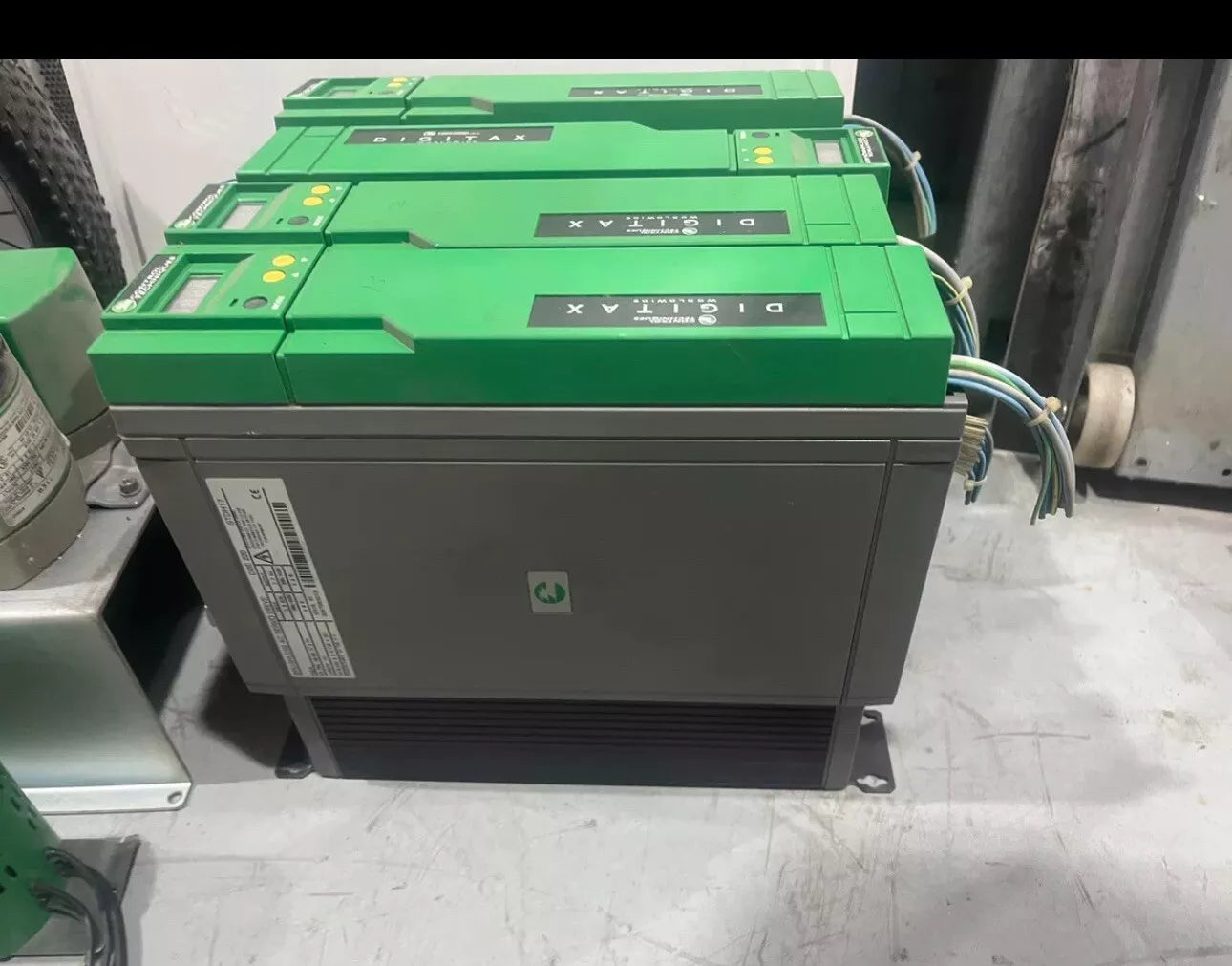 Compact DBE220 and STDJ11 Products Bundle