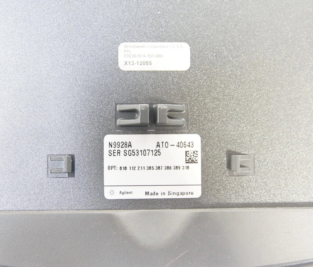 Agilent N9928A FieldFox 26.5GHz RF Microwave Cable Antenna Combination Analyzer