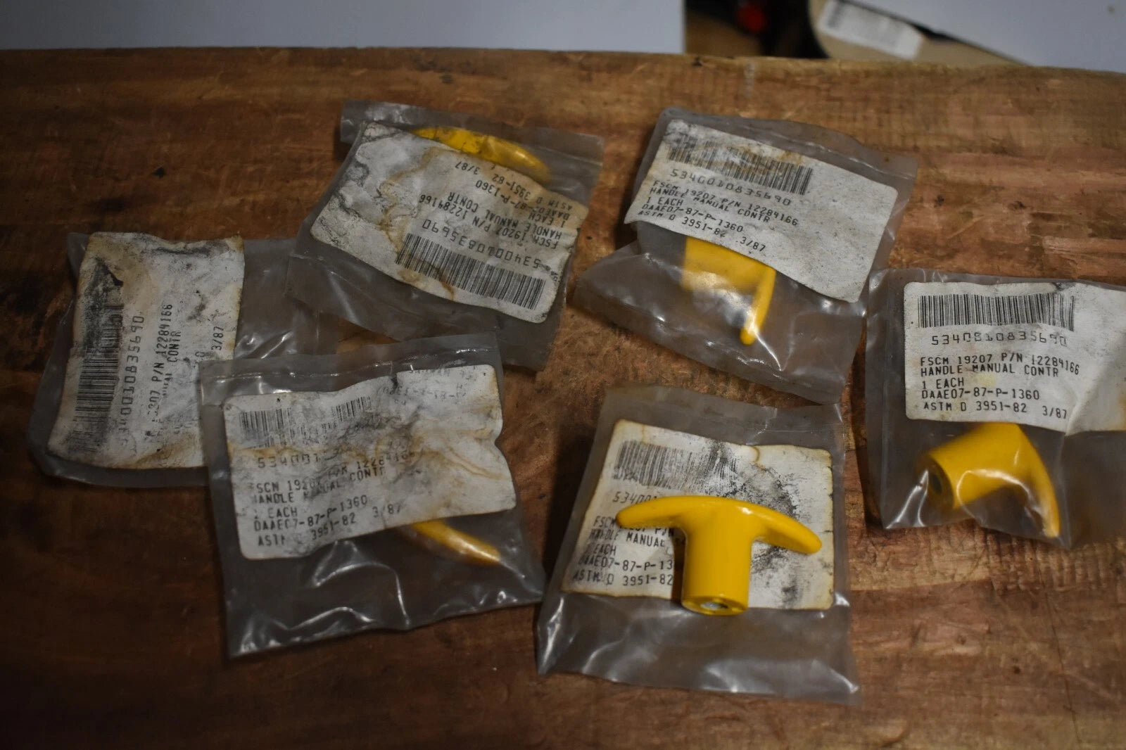 Professional Handheld Anemometer with LCD Display