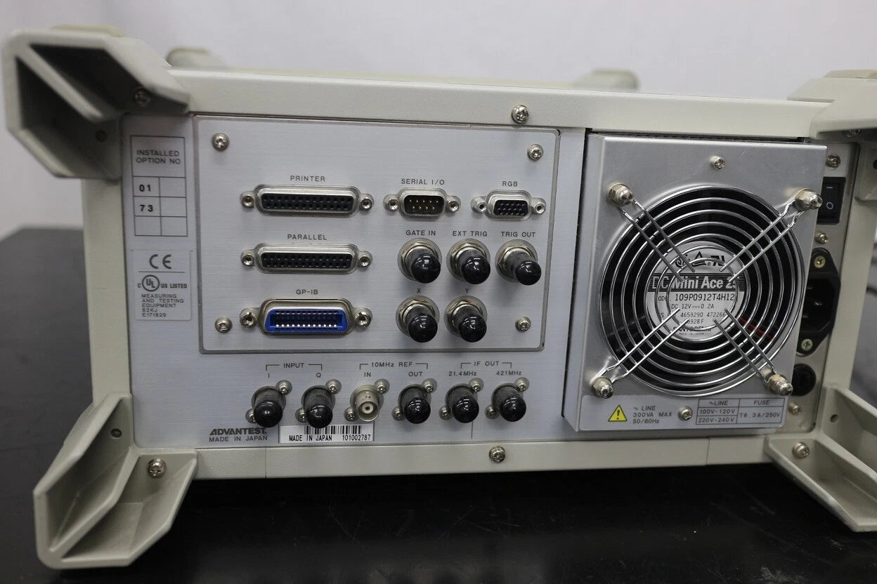 ADVANTEST R3267 /01/73 100Hz-8GHz Spectrum Analyzer