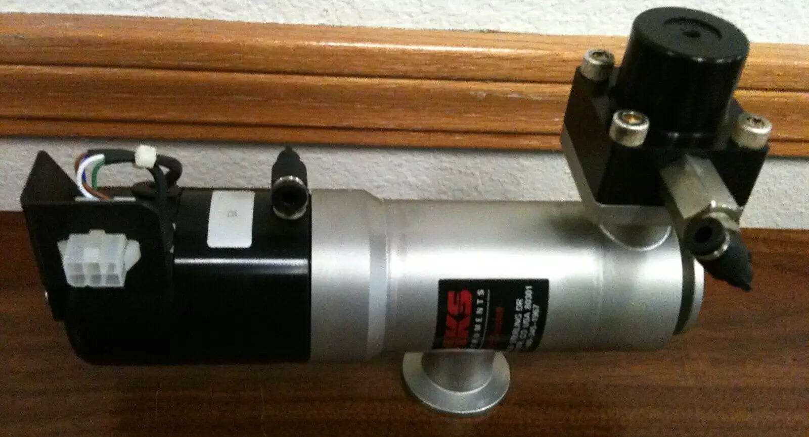 MKS 100991588 Pneumatic Right Angle Valve