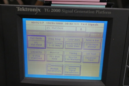 Tektronix TG2000 Signal Generator