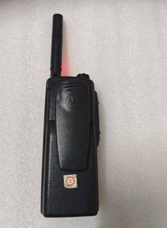 Motorola MTP850 350-390MHz Tetra Radio Walkie Talkies – Reliable Two-Way Communication