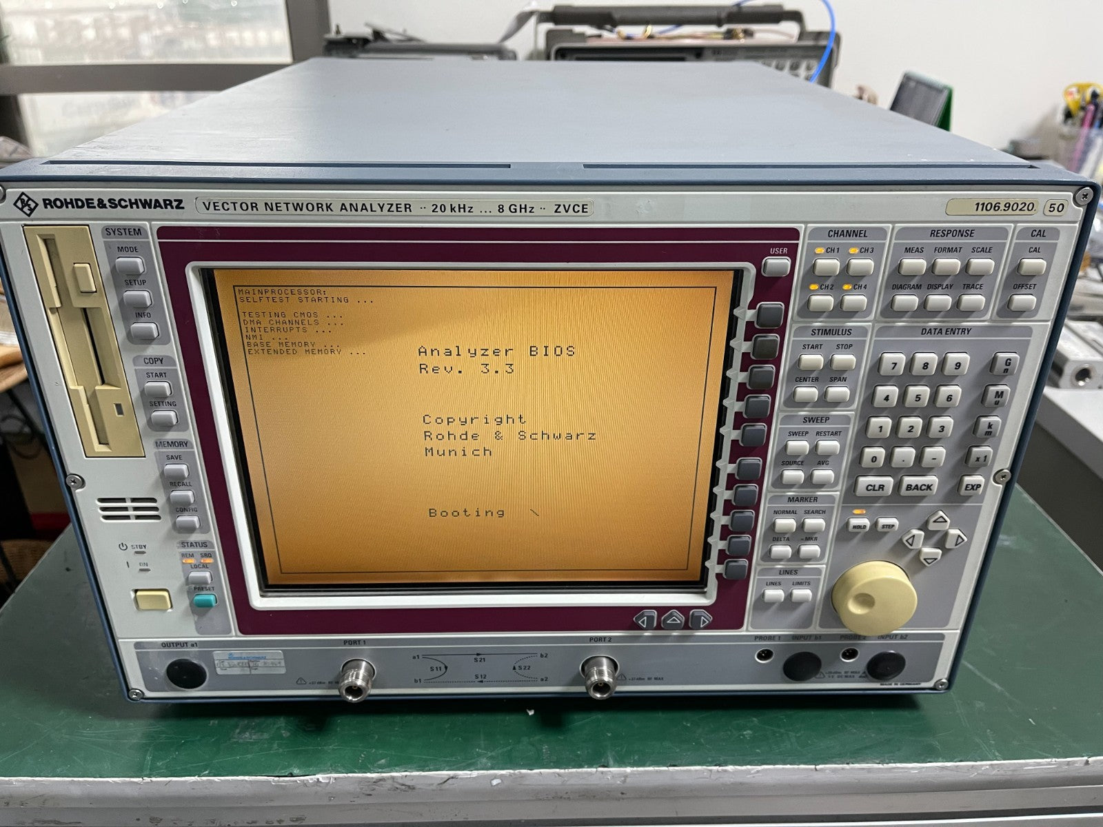 Rohde & Schwarz ZVCE Vector Network Analyzer 20kHz- 8GHz , 2 ports _9568 - XG eqpt