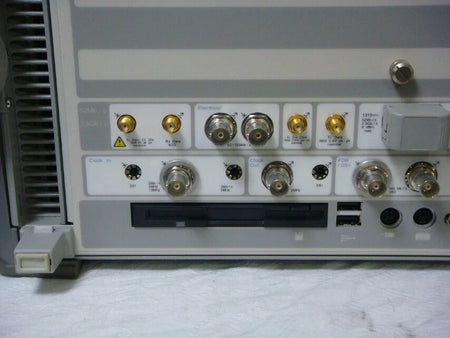 Agilent J7232A 004/106/325/330/610/UK6 OmniBER OTN Communications Analyzer