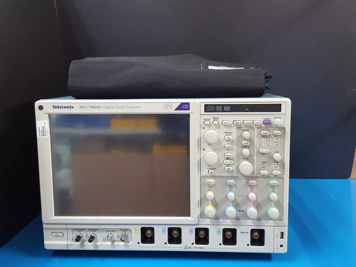Tektronix DSA70604C: Digital Serial Analyzer with 2XL MTH PTH1 ASM STU TDSPTD (0201)