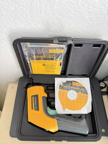 Fluke 568 IR Thermometer with Case and Manual