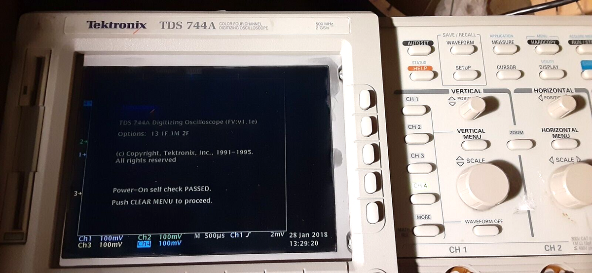 Tektronix TDS744A LCD Upgrade
