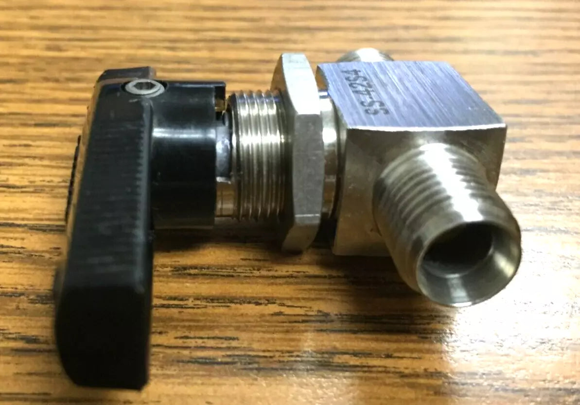 Whitey SS-42S4 316 Stainless Steel Ball Valve 1/4 Tube Fittings 2500 PSI