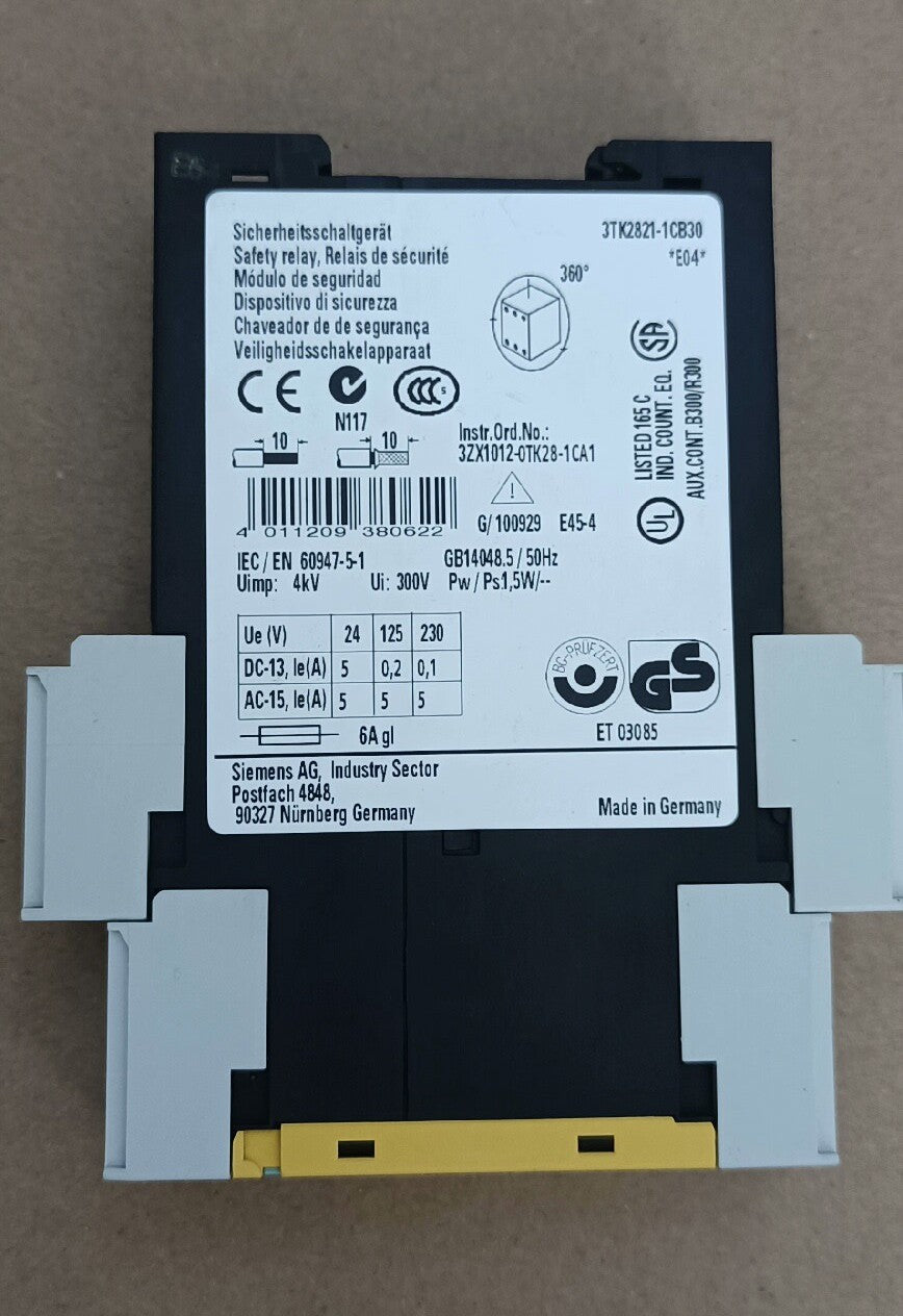 Siemens Safety Relay Module 3TK2821-1CB30