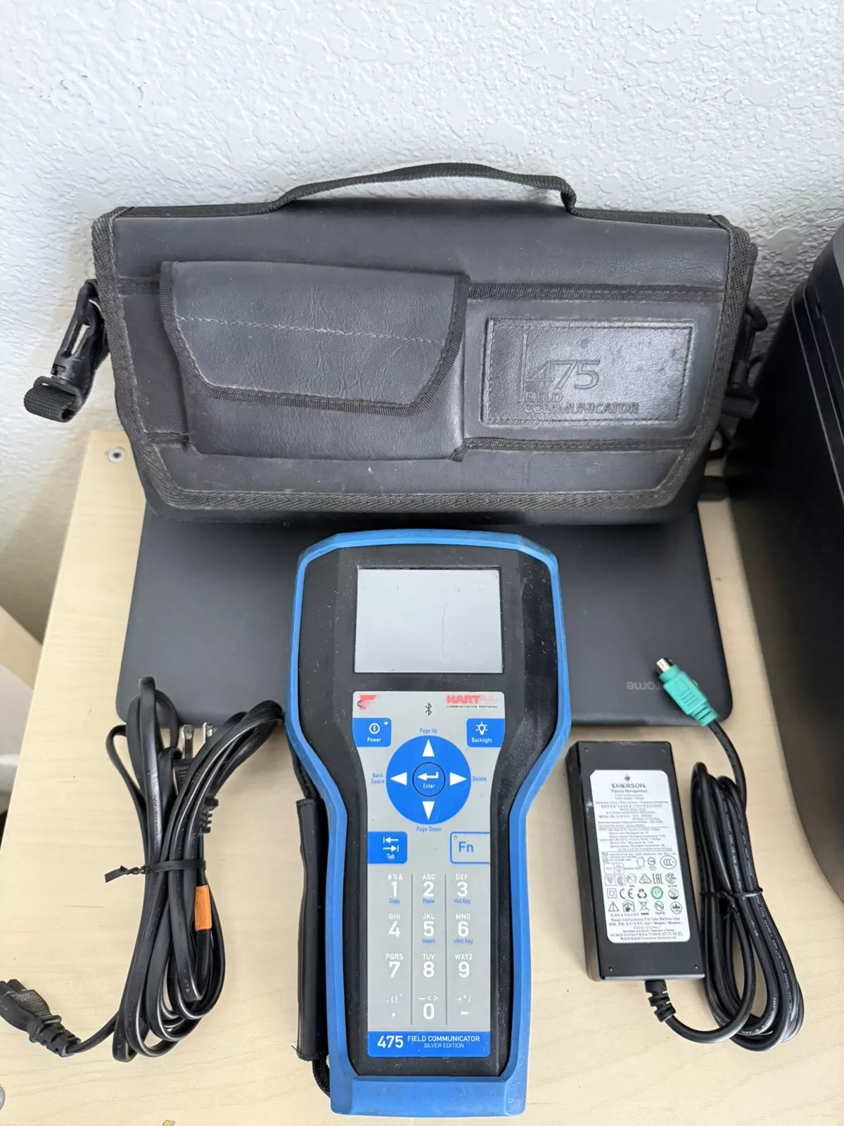 EMERSON 475 Field Communicator 3.9 HART with Bag & Charger
