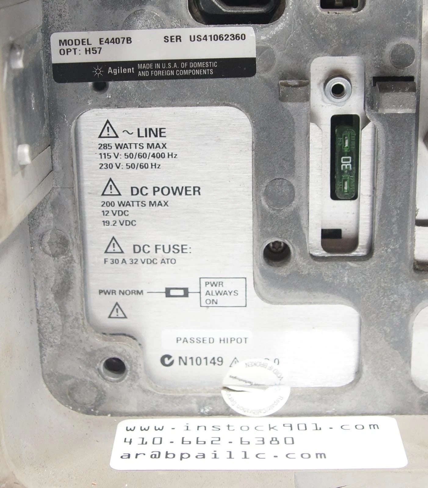 HP Agilent E4407B 9kHz - 26.5GHz Spectrum Analyzer Options AYZ 1DR 1D5 A4H AYX